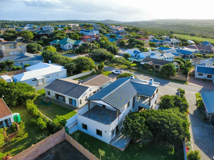 3 Bedroom Property for Sale in Stilbaai Wes Western Cape